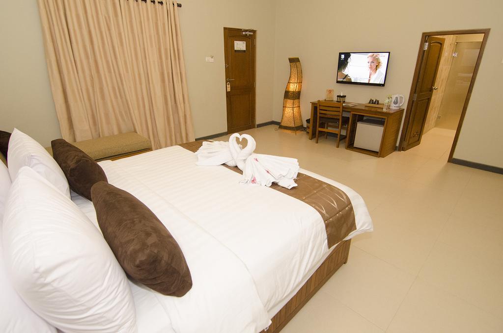 Syailendra Hotel Syariah Jepara Ngoại thất bức ảnh