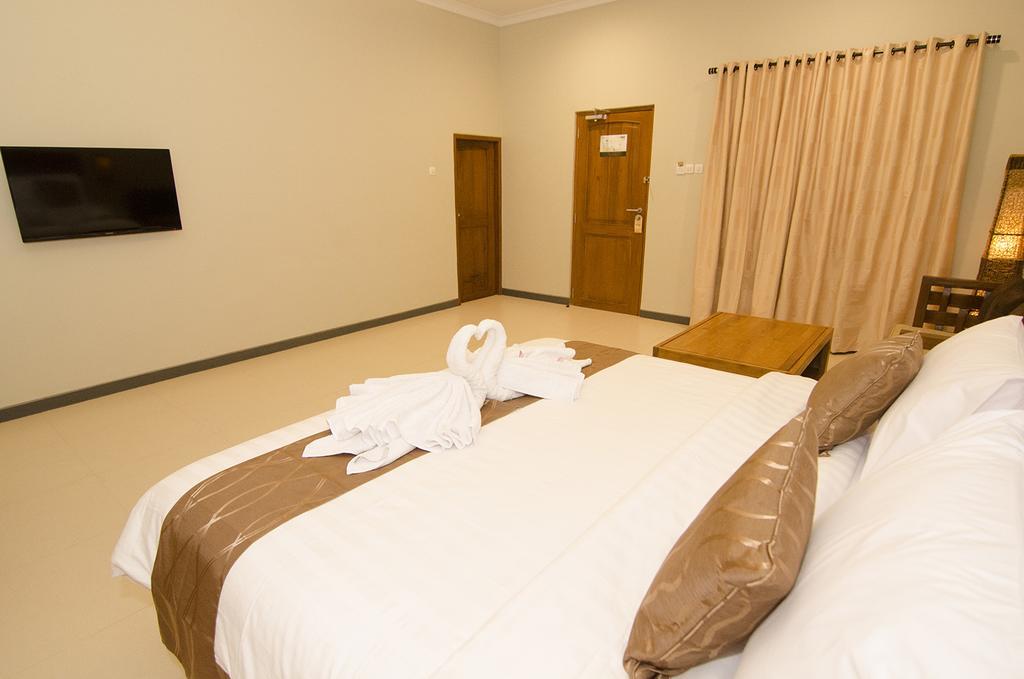 Syailendra Hotel Syariah Jepara Ngoại thất bức ảnh